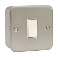 1 Gang 2 Way Metal Clad Light Switch