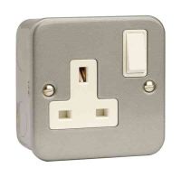 1 Gang Metal Clad 13A Plug Socket Outlet