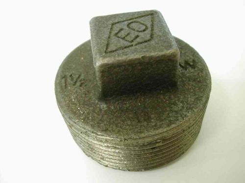 1-1/2" BSP Black Malleable Iron Plug