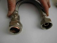 22mm x 3/4" BSP Flexible Tap Connector With Isolation Valve