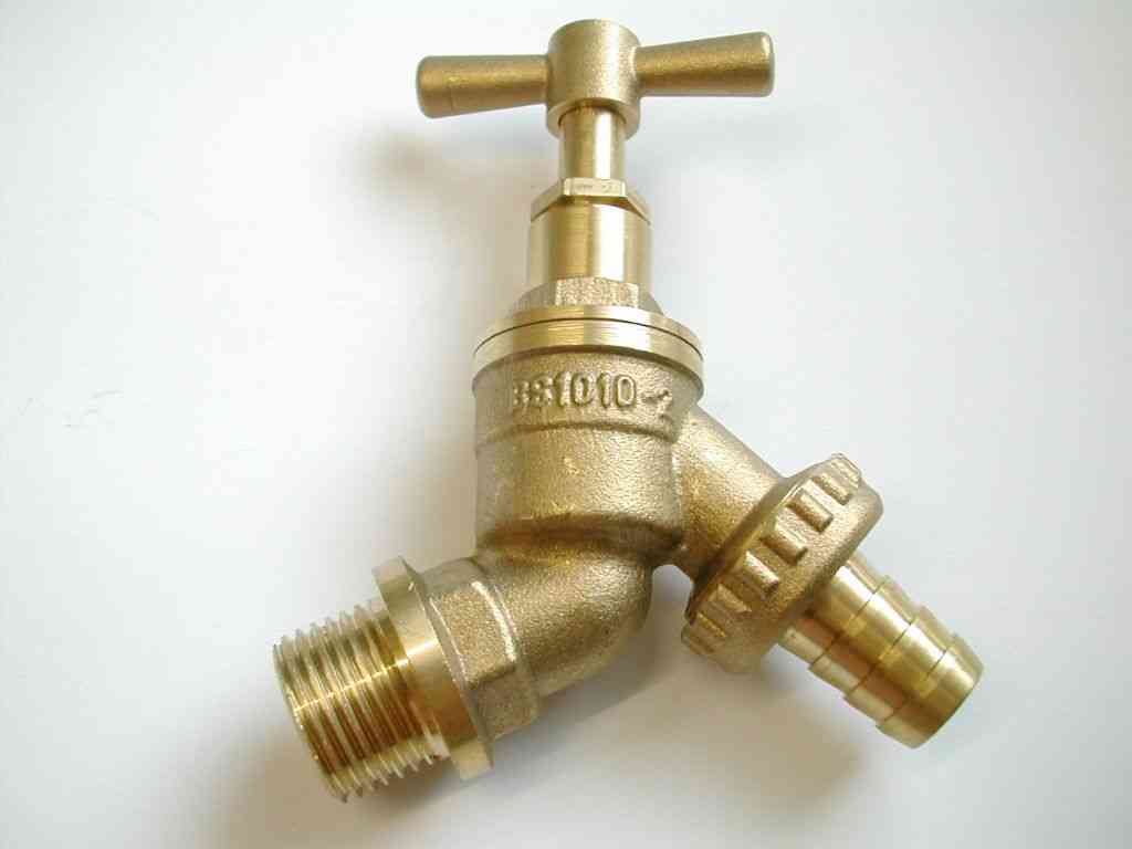 Outside Tap Kit With 15mm Wall Plate Elbow Stevenson Plumbing