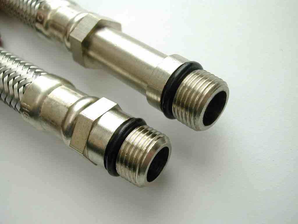 Mm tap connector