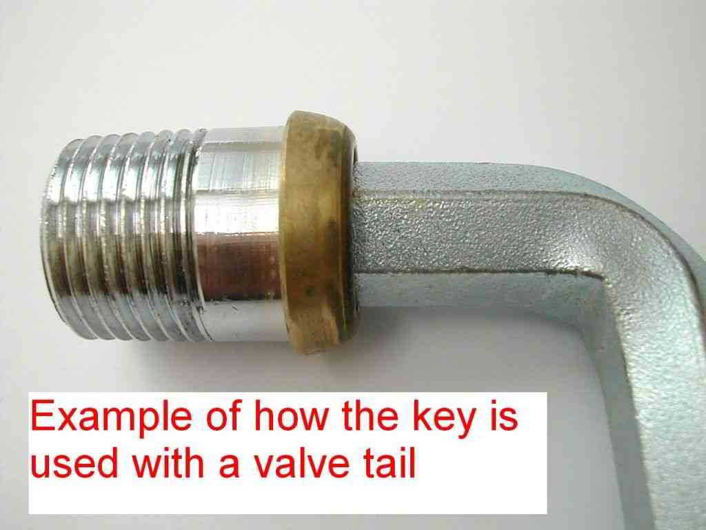 Example of the radiator valve tail key in use